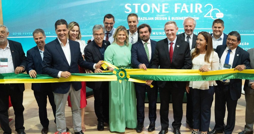 Presidente da ApexBrasil visita maior feira de rochas ornamentais das Américas