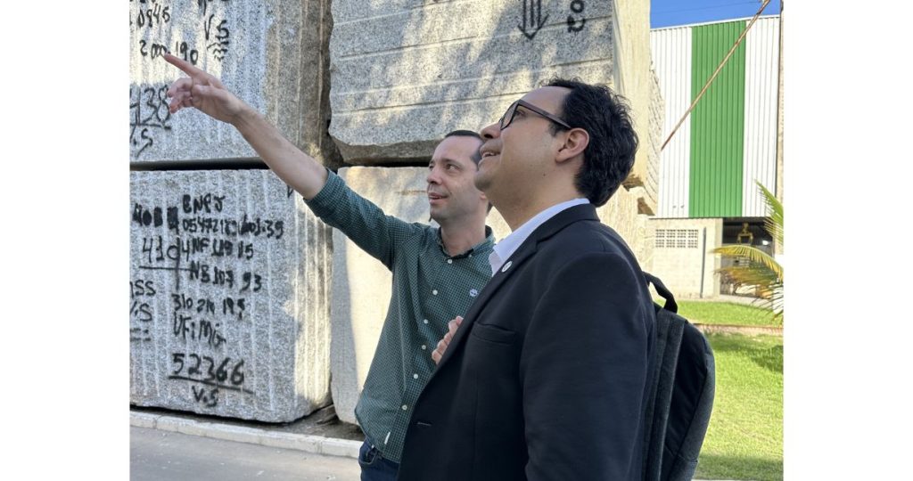 It’s Natural managers visit companies supported by the program