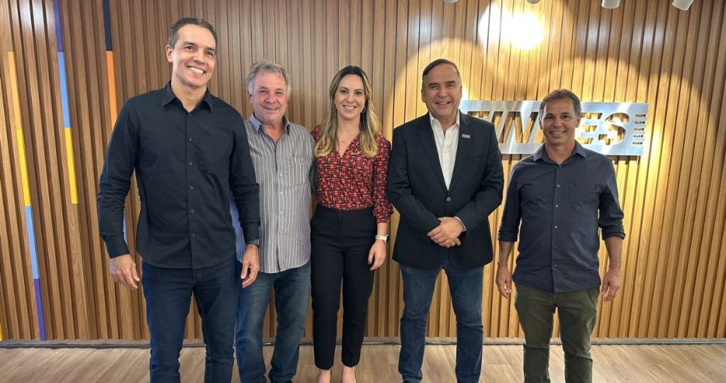 ES recebe reunião híbrida do Conselho de Mineração da CNI