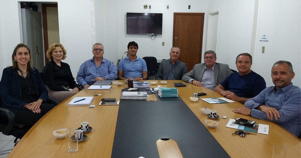 Entidades do setor de rochas promovem encontro entre ZPE’s de Aracruz e do Ceará