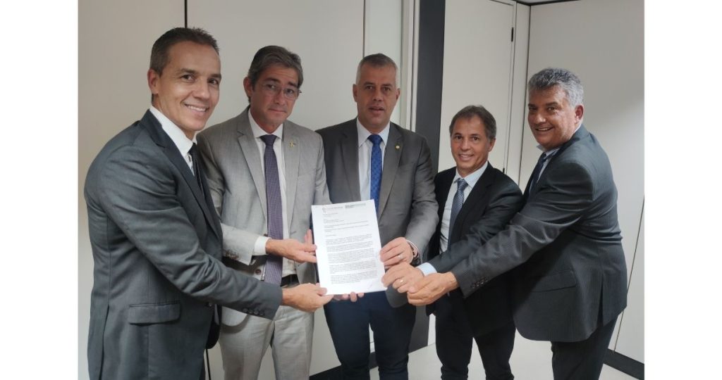 Centrorochas debate adequação da resolução que limita PBTC no transporte de rochas
